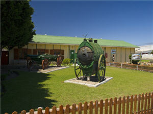 Dummies Info - Kleinsee Tourism Information Bureau and Business Directory. Accommodation, Leisure Activities, Businesses. Cheap advertising and Internet Marketing.